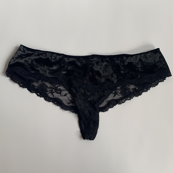 VS Black Velvet Lace Bralette & thong set (NWOT) - Picture 10 of 12